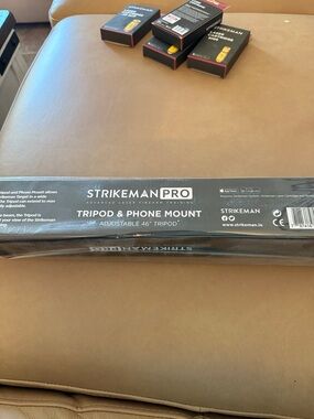 Strikeman Pro Tripod & Phone Mount - Black